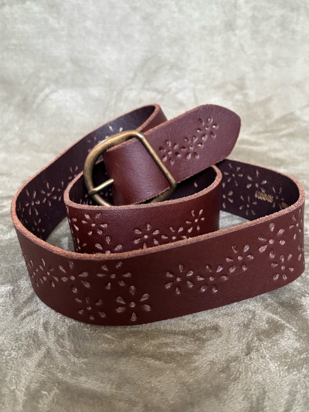 ITALIAN LEATHER Vintage Boho Style Floral Cutout Belt SZ M/L 42”, Made in USA - Picture 11 of 16